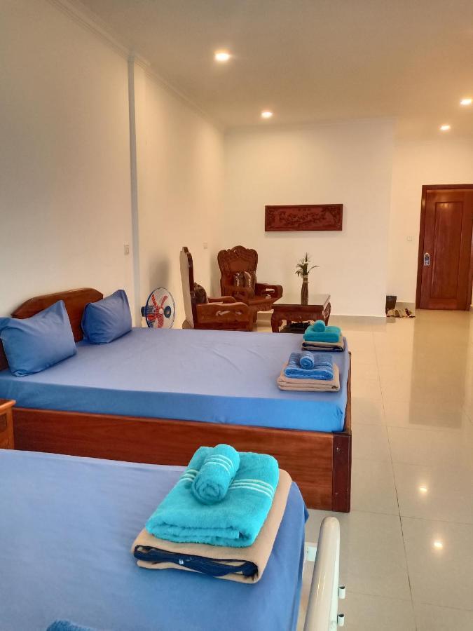 Le Barang Steakhouse & Guesthouse สีหนุวิลล์ ภายนอก รูปภาพ