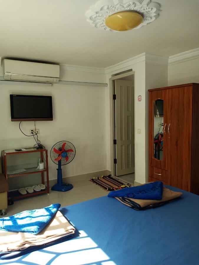Le Barang Steakhouse & Guesthouse สีหนุวิลล์ ภายนอก รูปภาพ